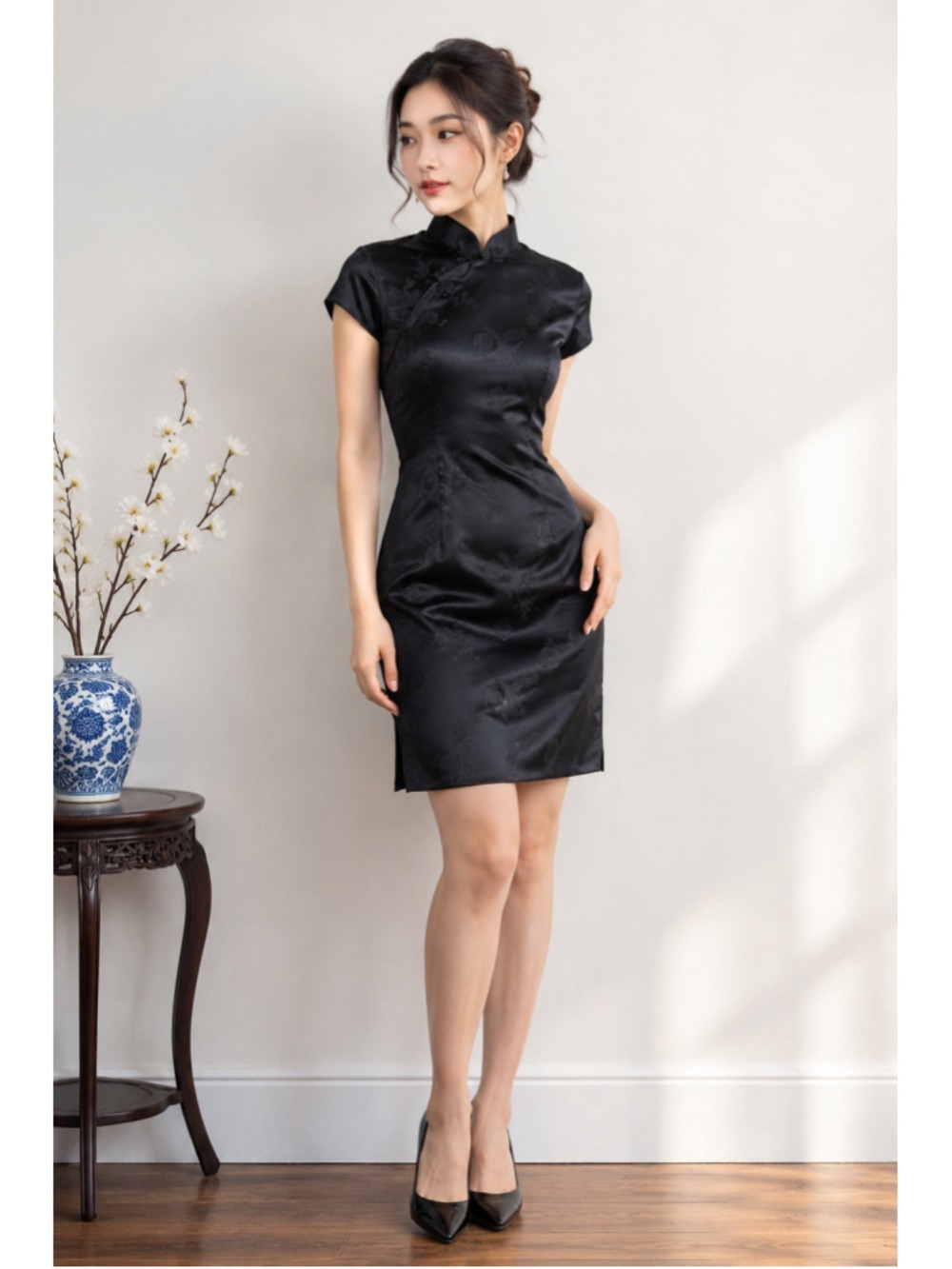 Vintage Made in Hong Kong Black Dragon Jacquard Cheongsam Qipao Dress